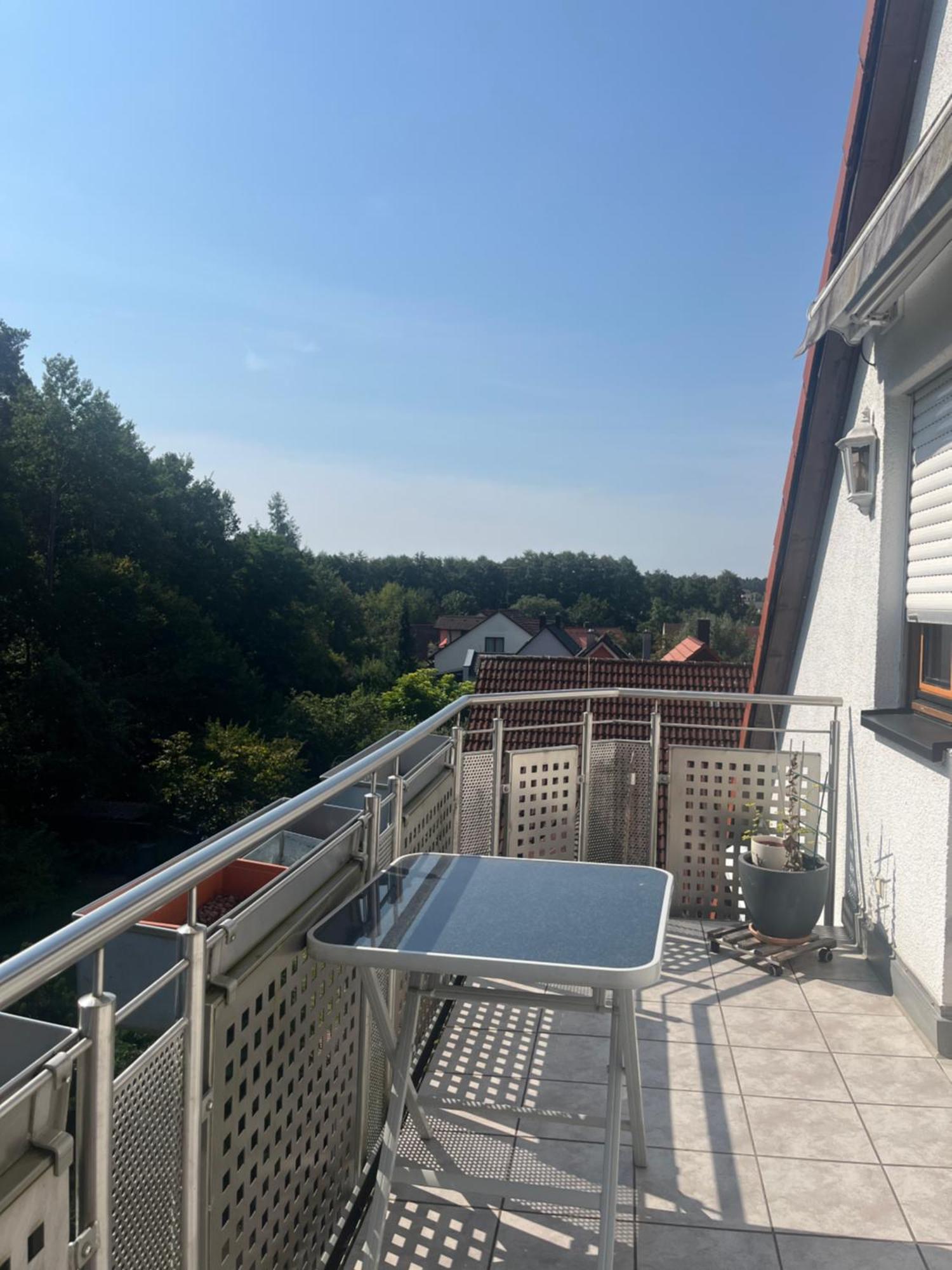 Sonniges Dachzimmer Feucht Esterno foto